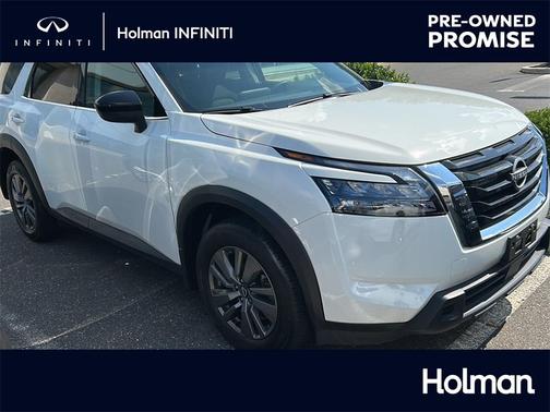 2024 Nissan Pathfinder S