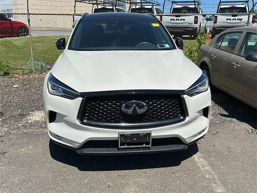 2022 INFINITI QX50 Luxe