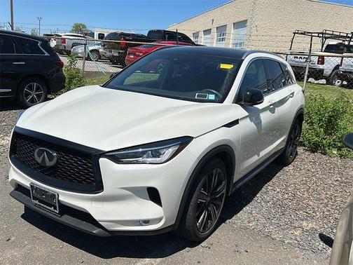 2022 INFINITI QX50 Luxe