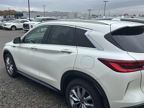 2022 INFINITI QX50 ESSENTIAL