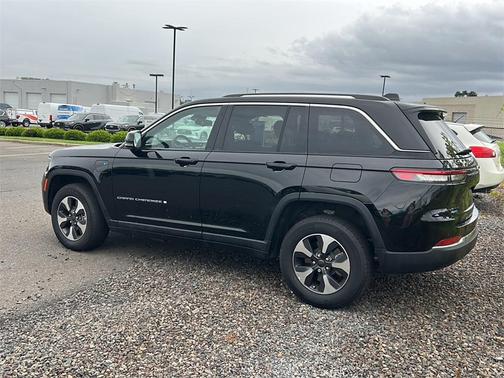 2023 Jeep Grand Cherokee 4xe Base