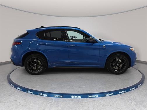 2020 Alfa Romeo Stelvio Quadrifoglio