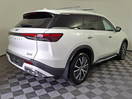 2022 INFINITI QX60 SENSORY
