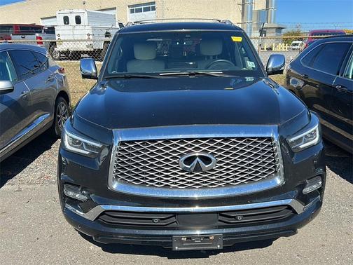 2023 INFINITI QX80 SENSORY