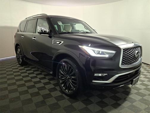 2023 INFINITI QX80 SENSORY