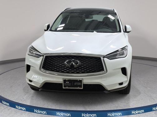 Radiant White 2025 INFINITI QX50 Luxe