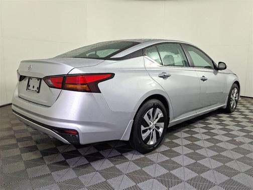 2022 Nissan Altima 2.5 S
