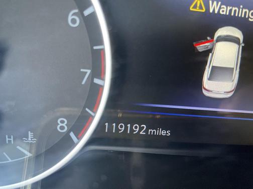 Gun Metallic 2017 Nissan Maxima 3.5 SL