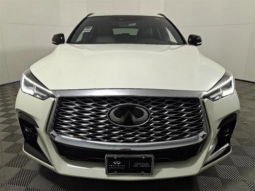 2023 INFINITI QX55 LUXE