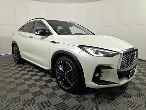 2023 INFINITI QX55 LUXE