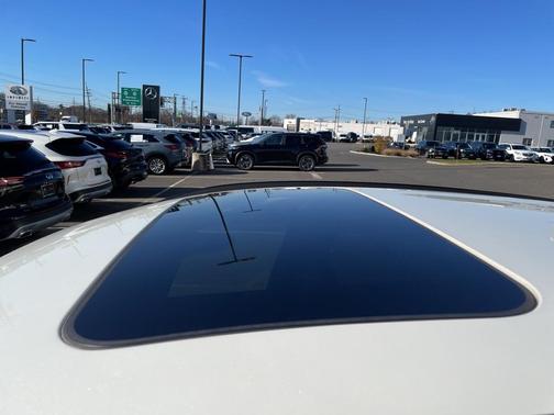 2023 INFINITI QX55 LUXE