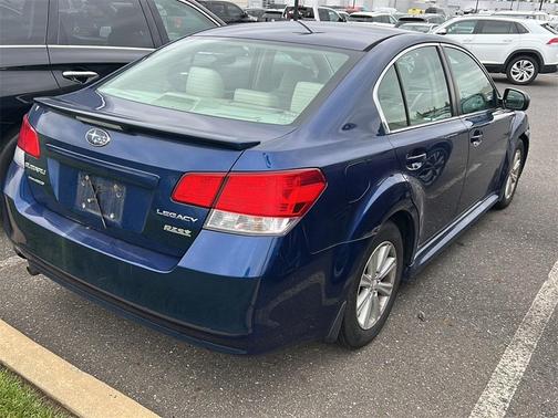 2011 Subaru Legacy 2.5i