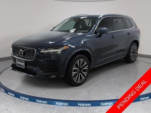 Denim Blue Metallic 2022 Volvo XC90 T6 Momentum 7 Passenger