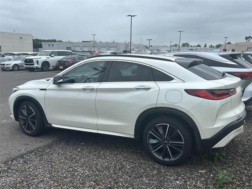 2023 INFINITI QX55 ESSENTIAL