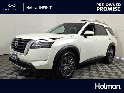 2024 Nissan Pathfinder SL