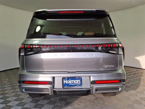 2025 INFINITI QX80 SENSORY