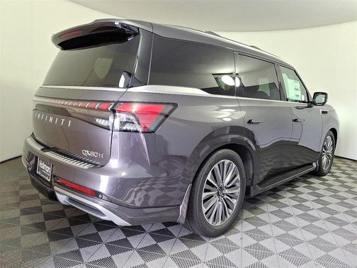 2025 INFINITI QX80 Luxe