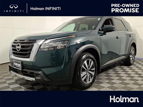 2024 Nissan Pathfinder SL