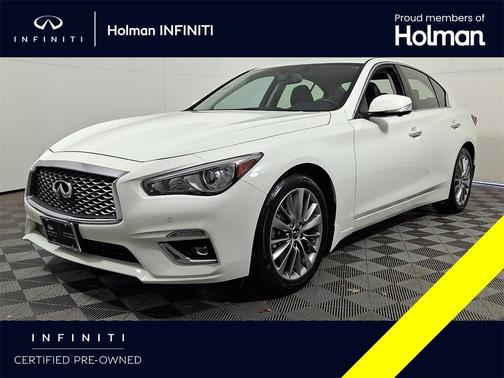 2022 INFINITI Q50 LUXE