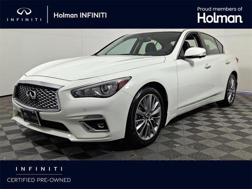 2022 INFINITI Q50 LUXE