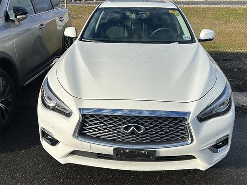 2022 INFINITI Q50 LUXE