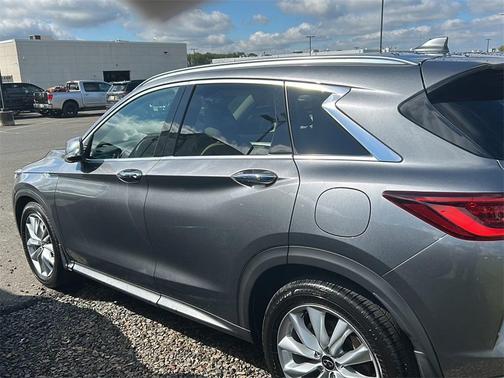 2022 INFINITI QX50 ESSENTIAL
