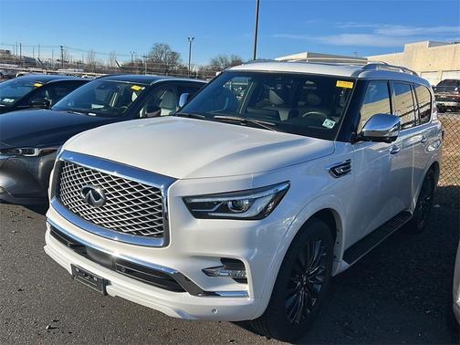 2024 INFINITI QX80 SENSORY