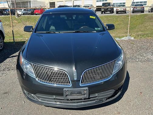 2014 Lincoln MKS Base