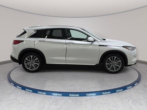 Radiant White 2023 INFINITI QX50 Luxe