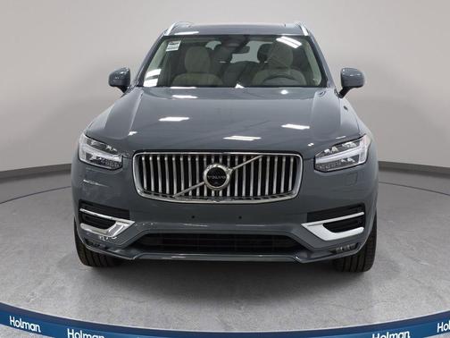 Gray Metallic 2023 Volvo XC90 B6 Plus 7-Seater