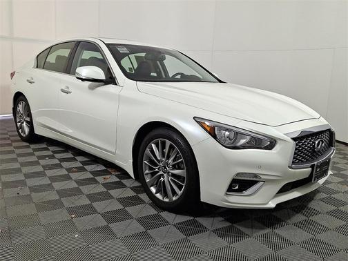 2024 INFINITI Q50 LUXE