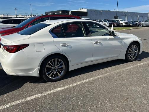 2024 INFINITI Q50 LUXE