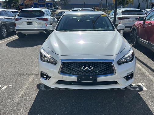 2024 INFINITI Q50 LUXE