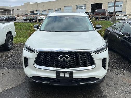 2022 INFINITI QX60 Luxe