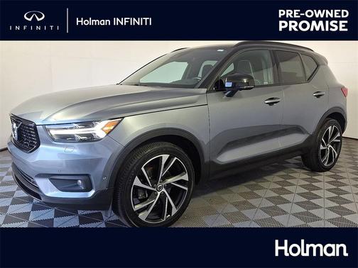 2019 Volvo XC40 T5 R-Design