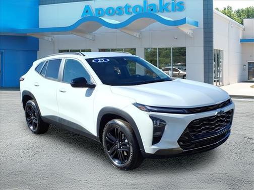 White 2025 Chevrolet Trax ACTIV