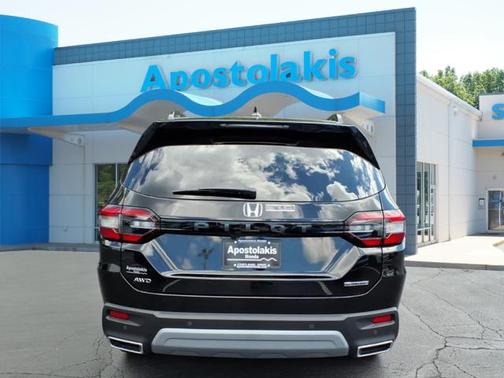 2025 Honda Pilot Touring