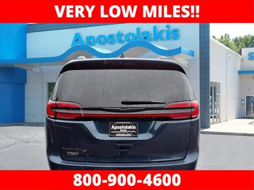 2021 Chrysler Pacifica Touring-L
