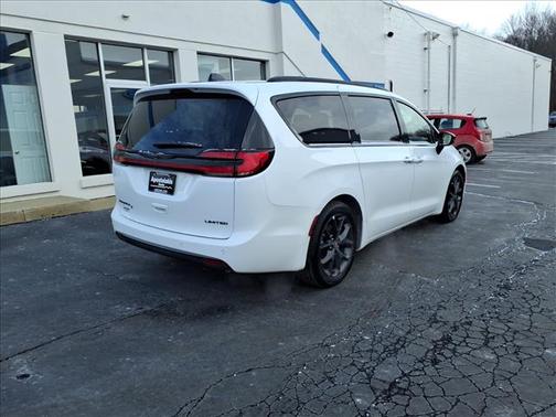 2025 Chrysler Pacifica Limited