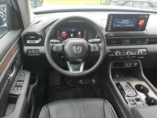 Sonic Gray Pearl 2026 Honda Pilot Elite