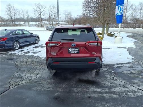 2024 Toyota RAV4 Hybrid XLE