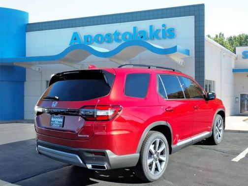 2025 Honda Pilot Touring