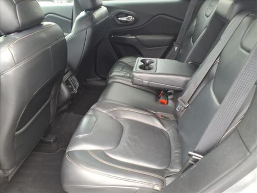 Silver 2016 Jeep Cherokee Limited