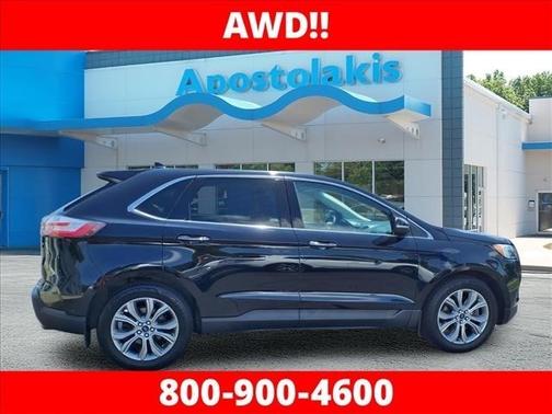 Black 2019 Ford Edge Titanium