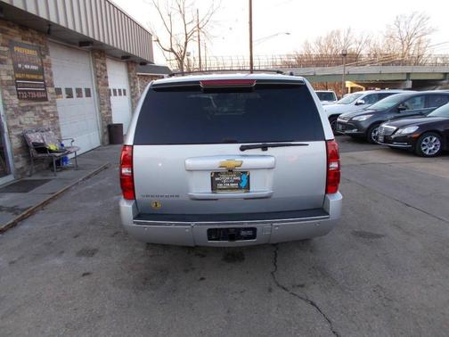 2014 Chevrolet Suburban 1500 LTZ