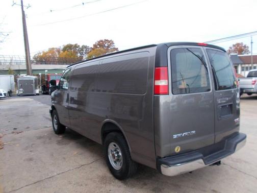 2011 GMC Savana 2500 Cargo