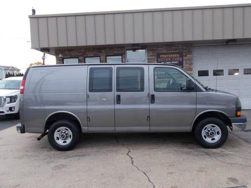 2011 GMC Savana 2500 Cargo