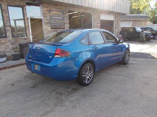 2010 Ford Focus SES