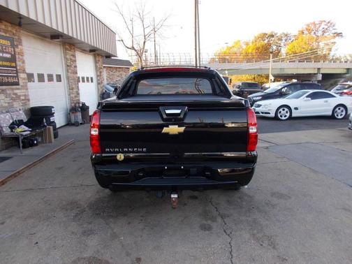 2013 Chevrolet Avalanche LTZ