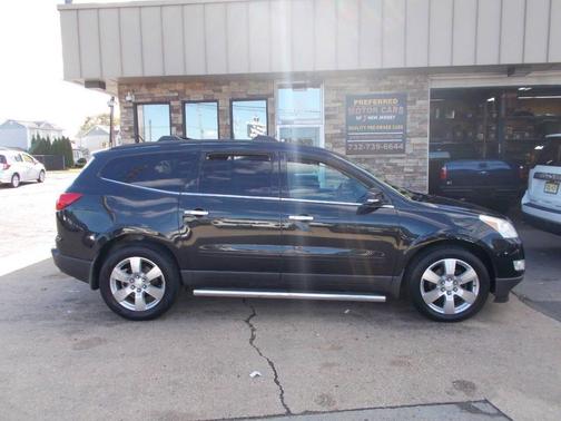 2011 Chevrolet Traverse 2LT